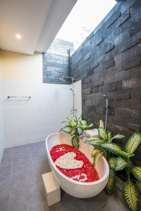 Villa Hitam Putih Legian Bali Seminyak  Exterior photo